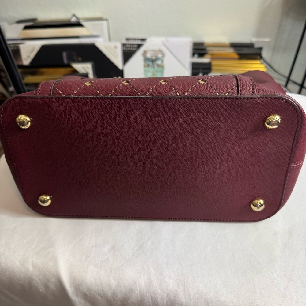 NWOT Michael Kors Jet Set Maroon Tote Bag with and Gold Metal Accents - Picture 7 of 11
